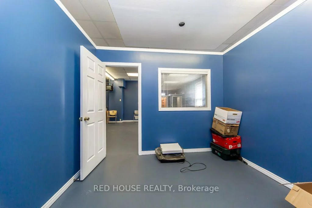 658, Vaughan, Oakwood Village, Toronto