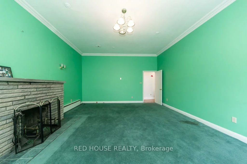 658, Vaughan, Oakwood Village, Toronto