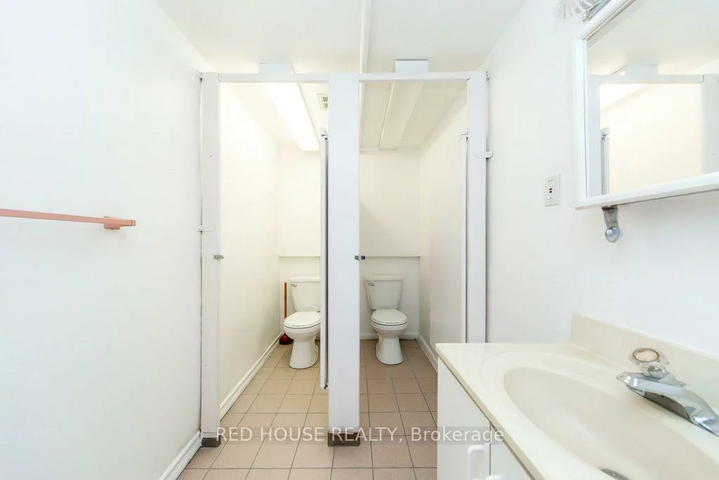 658, Vaughan, Oakwood Village, Toronto