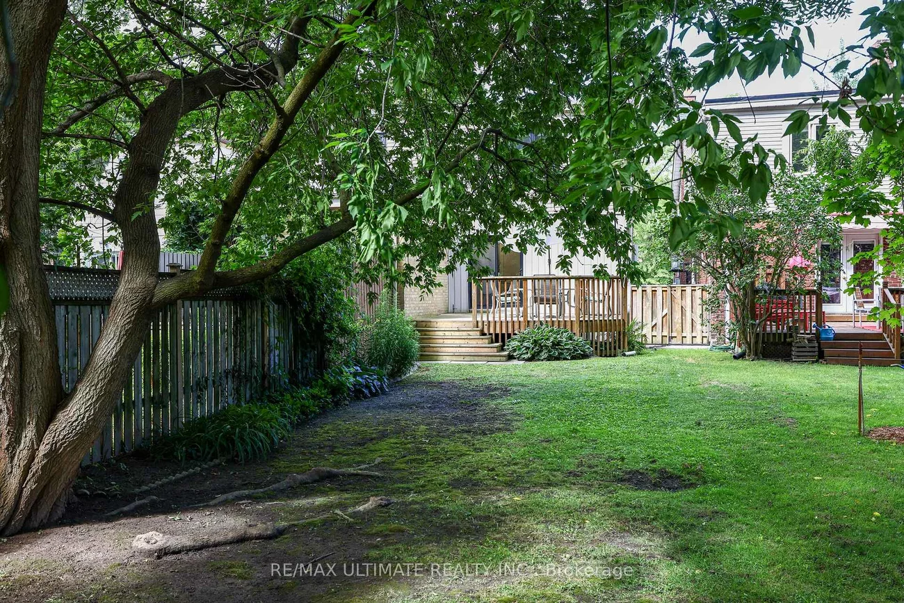 29, Falcon, Mount Pleasant East, Toronto