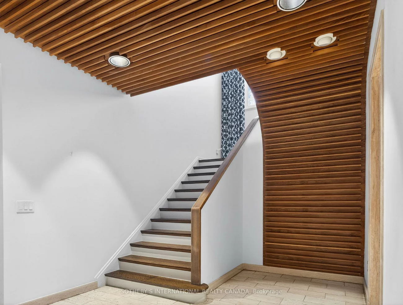 39, Burton, Forest Hill South, Toronto