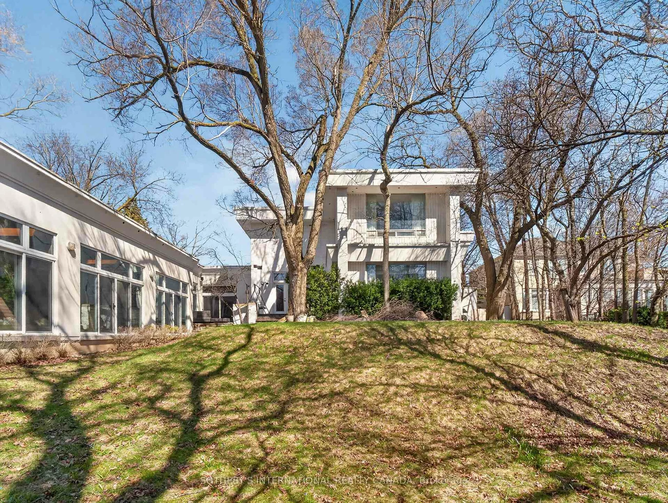 39, Burton, Forest Hill South, Toronto