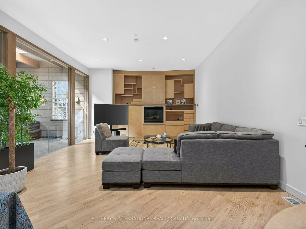 39, Burton, Forest Hill South, Toronto