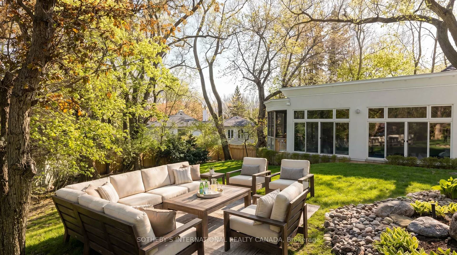 39, Burton, Forest Hill South, Toronto