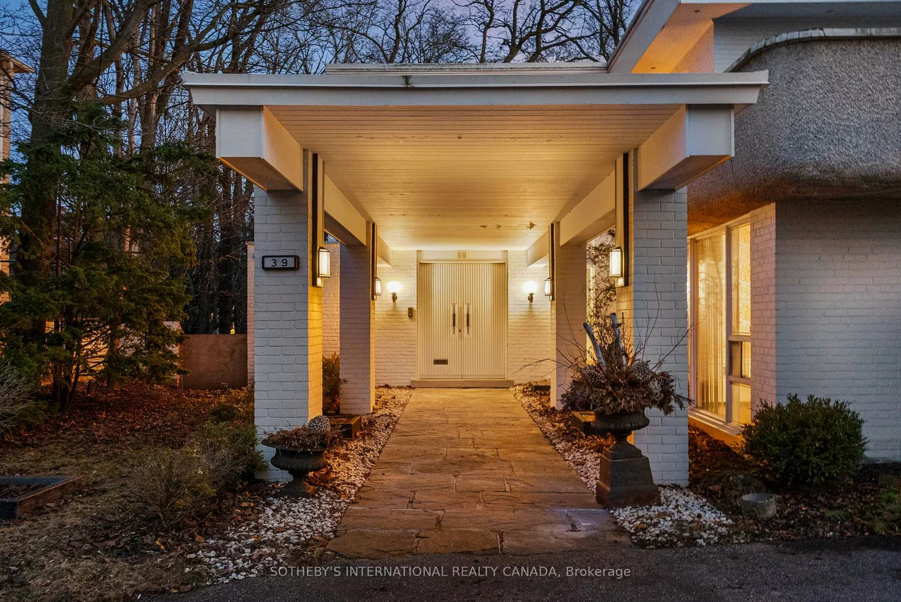39, Burton, Forest Hill South, Toronto