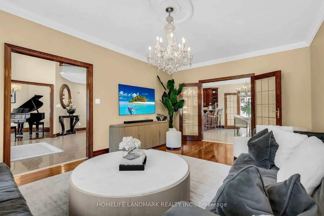 193, Codsell, Bathurst Manor, Toronto