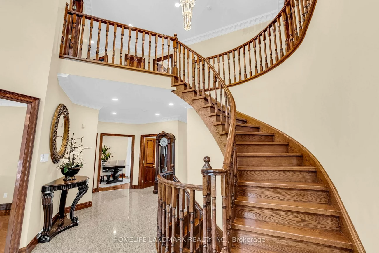 193, Codsell, Bathurst Manor, Toronto