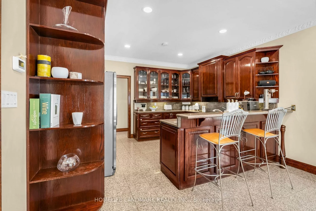 193, Codsell, Bathurst Manor, Toronto