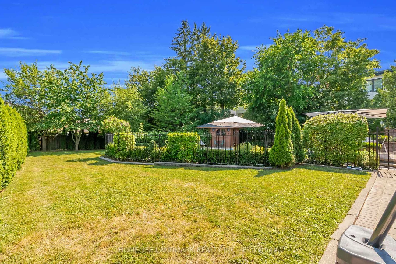 193, Codsell, Bathurst Manor, Toronto