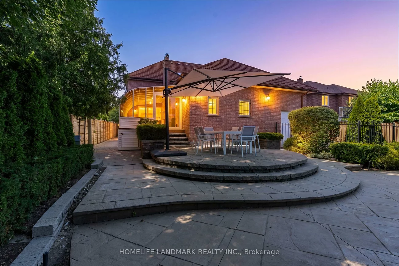 193, Codsell, Bathurst Manor, Toronto