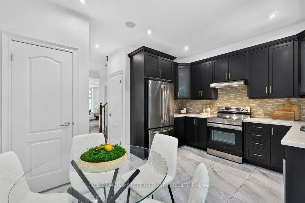 233, Finch, Willowdale East, Toronto