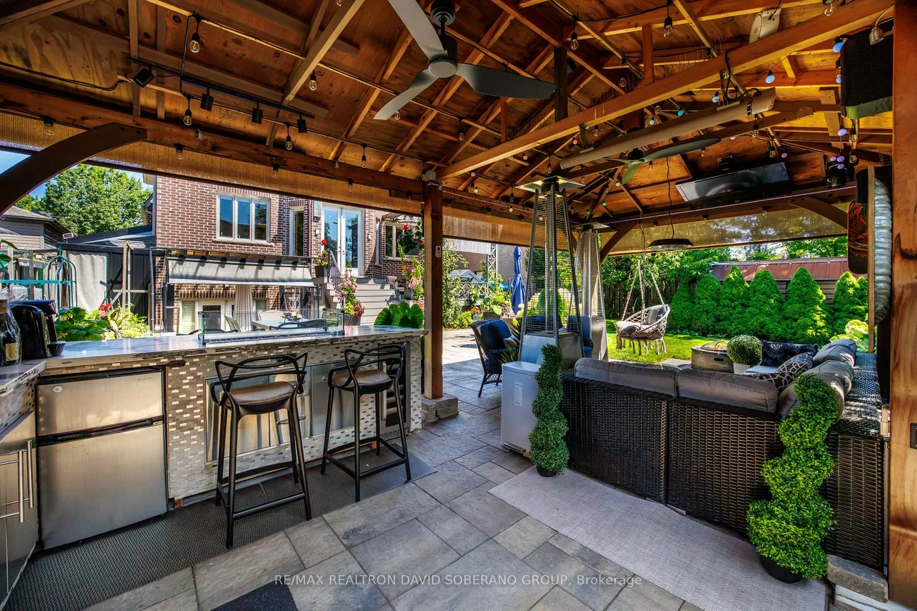 49, Verwood, Clanton Park, Toronto