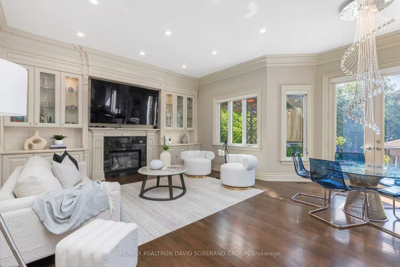 49, Verwood, Clanton Park, Toronto