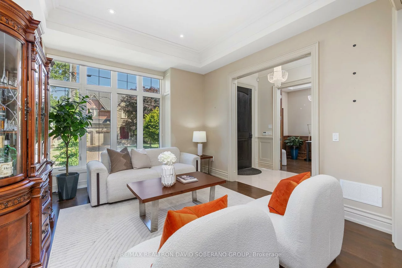 49, Verwood, Clanton Park, Toronto