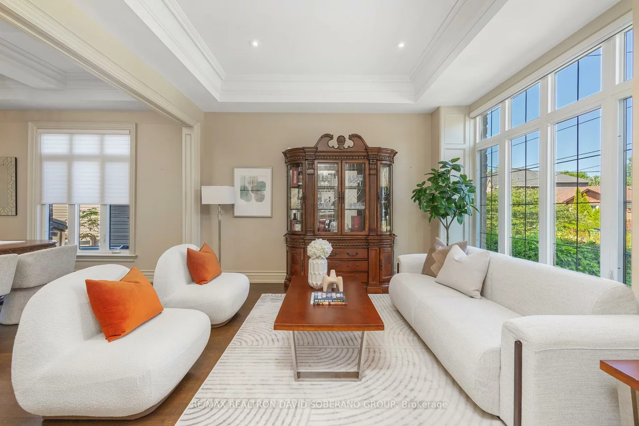 49, Verwood, Clanton Park, Toronto