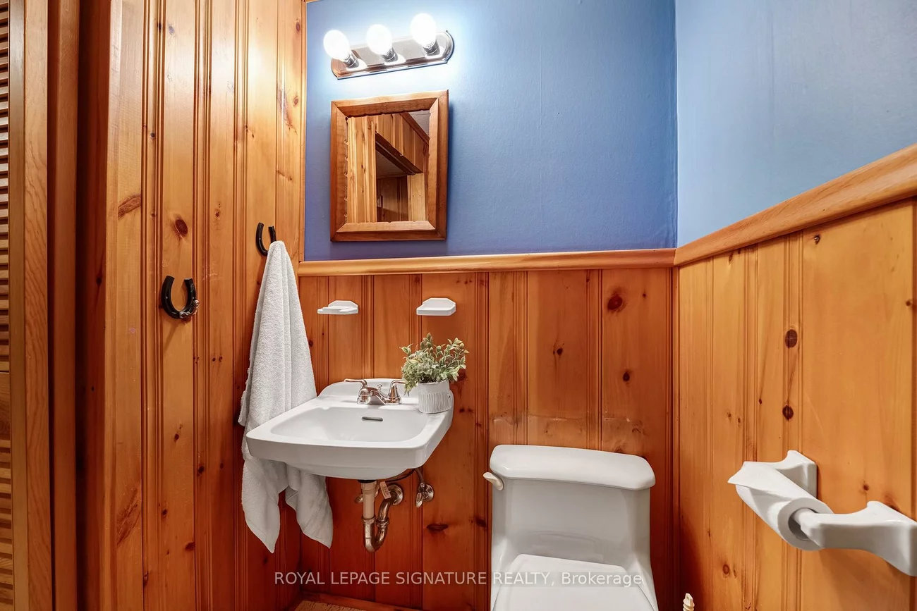 122, Fenn, St. Andrew-Windfields, Toronto