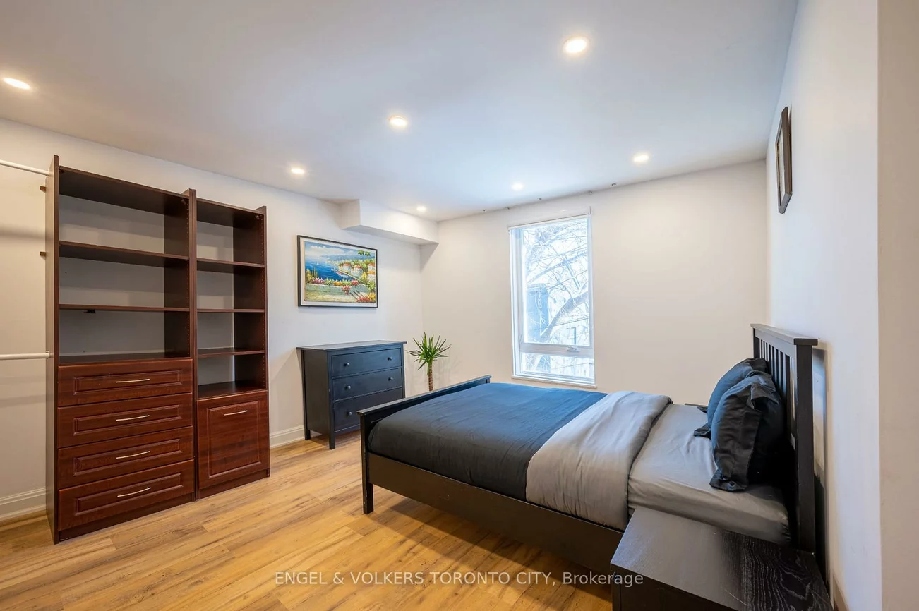 298, Seaton, Cabbagetown-South St. James Town, Toronto