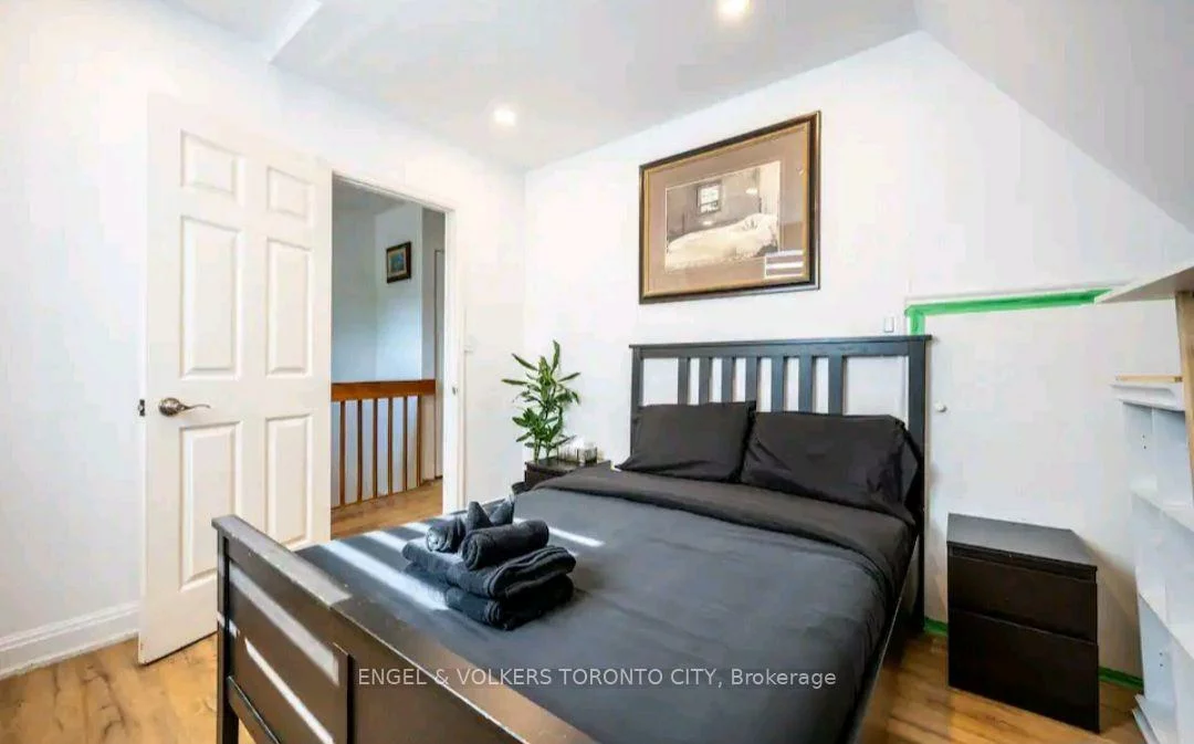 298, Seaton, Cabbagetown-South St. James Town, Toronto