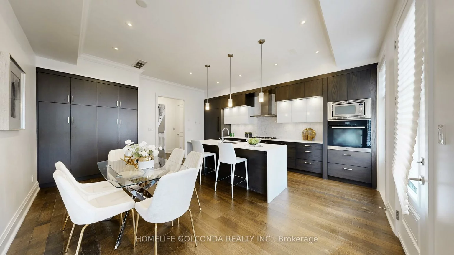 2466B, Bayview, Bridle Path-Sunnybrook-York Mills, Toronto