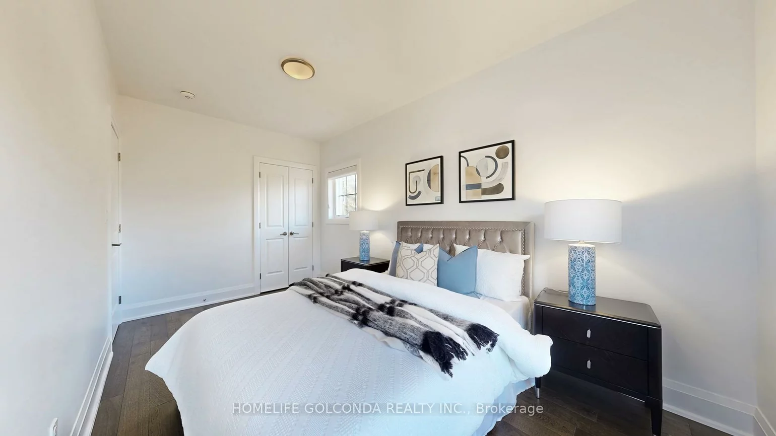 2466B, Bayview, Bridle Path-Sunnybrook-York Mills, Toronto