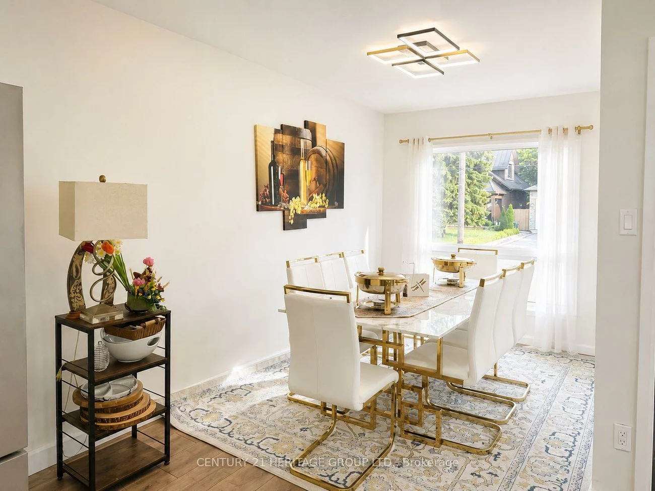 124, Regina, Englemount-Lawrence, Toronto