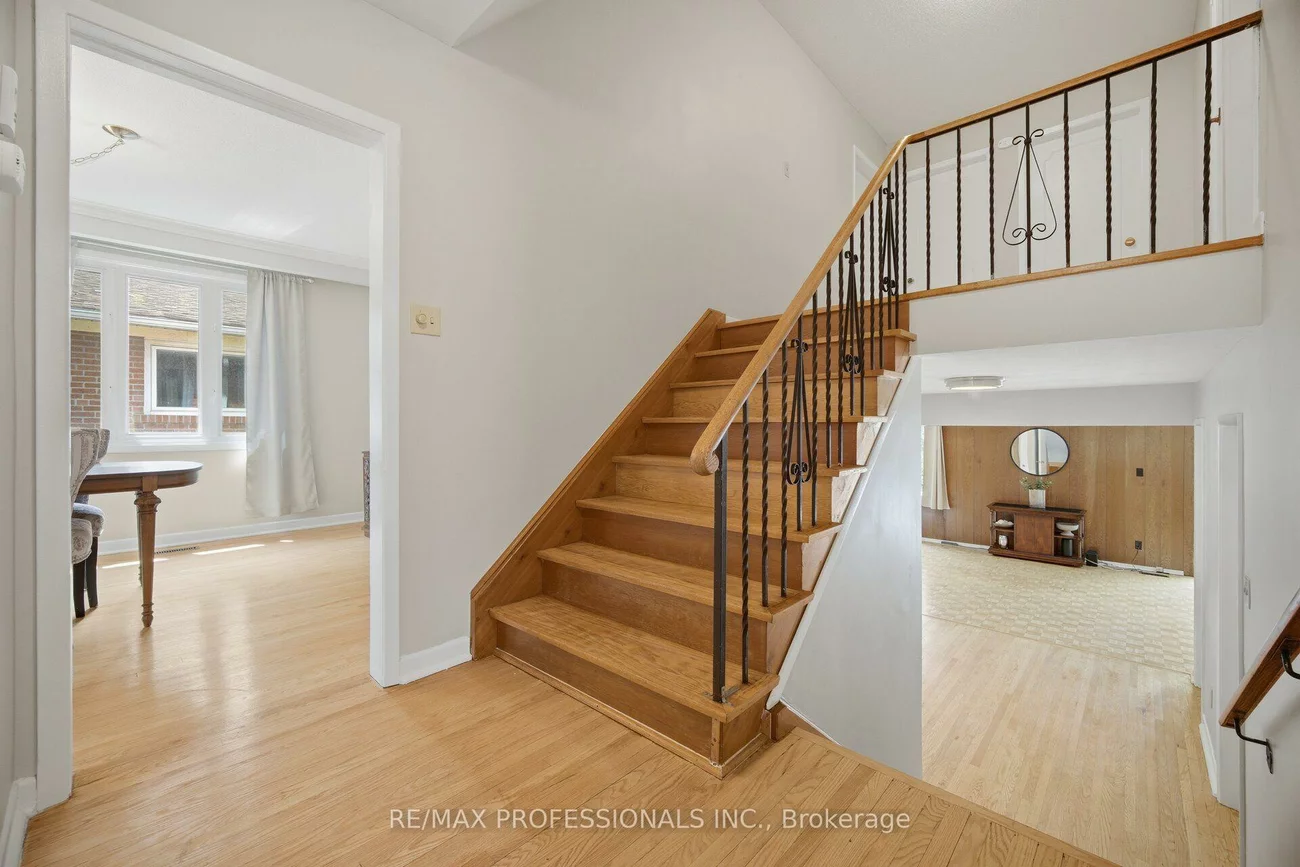 90, Peckham, Newtonbrook West, Toronto