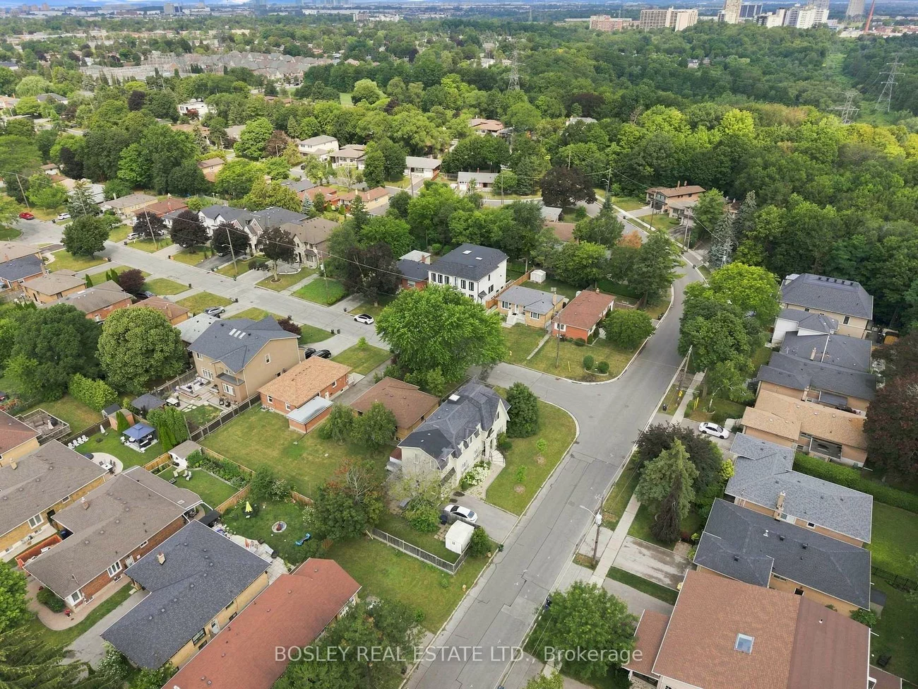 87, Brighton, Bathurst Manor, Toronto