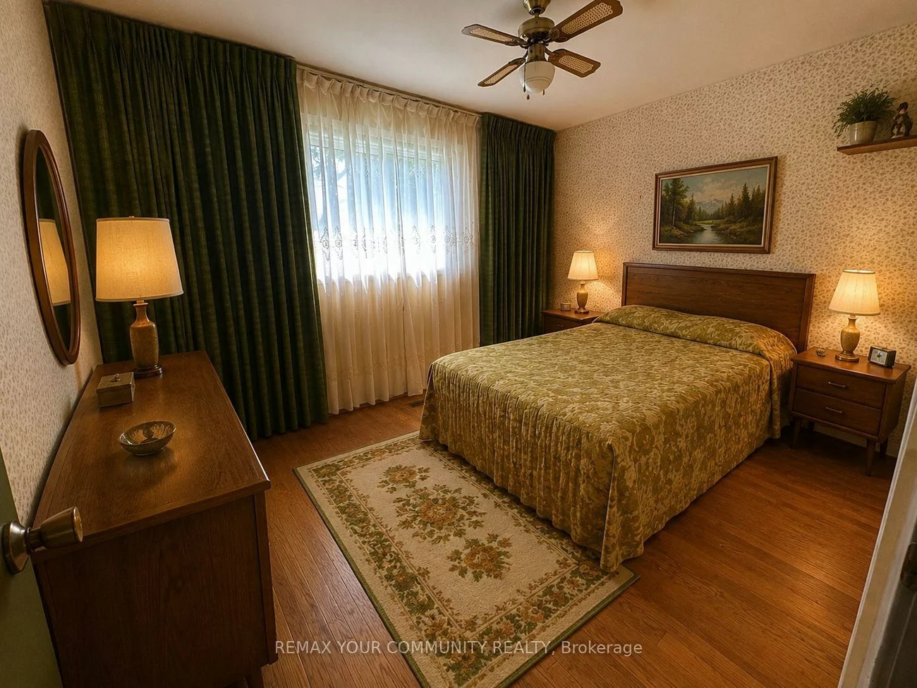 15, Resolution, Hillcrest Village, Toronto