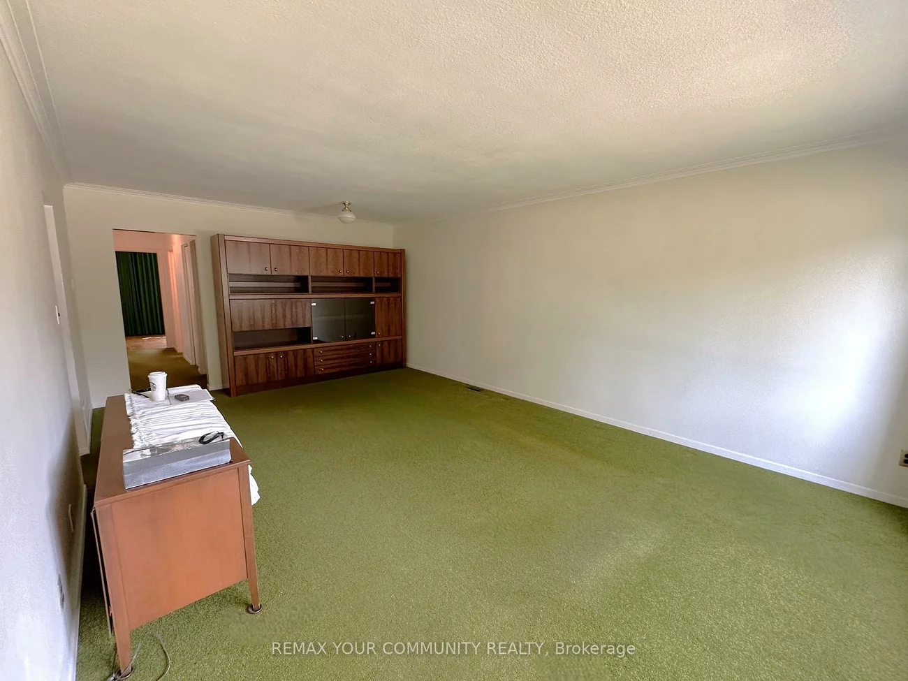 15, Resolution, Hillcrest Village, Toronto
