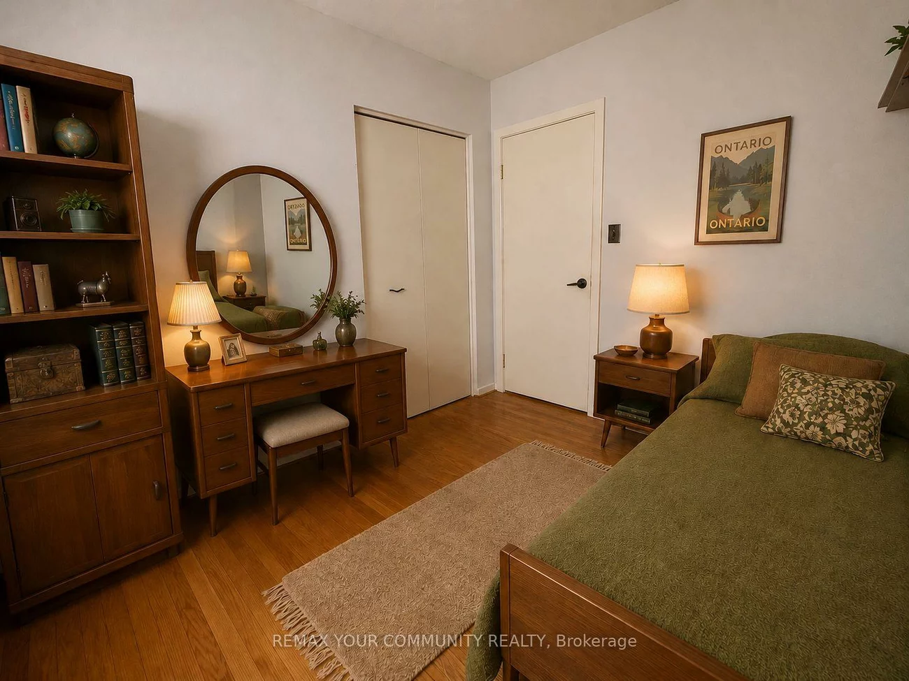 15, Resolution, Hillcrest Village, Toronto