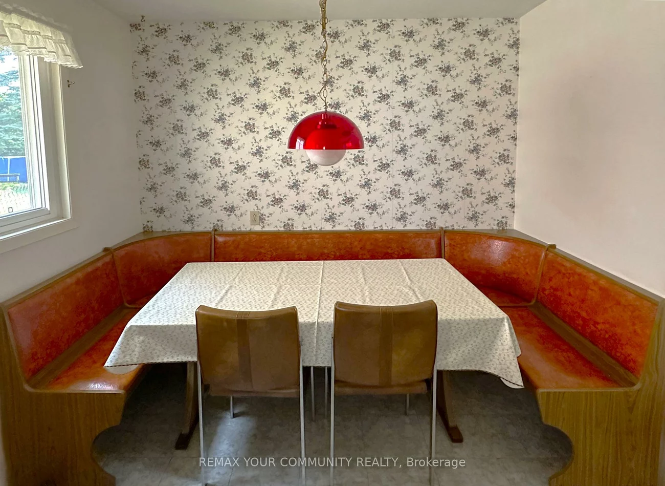15, Resolution, Hillcrest Village, Toronto
