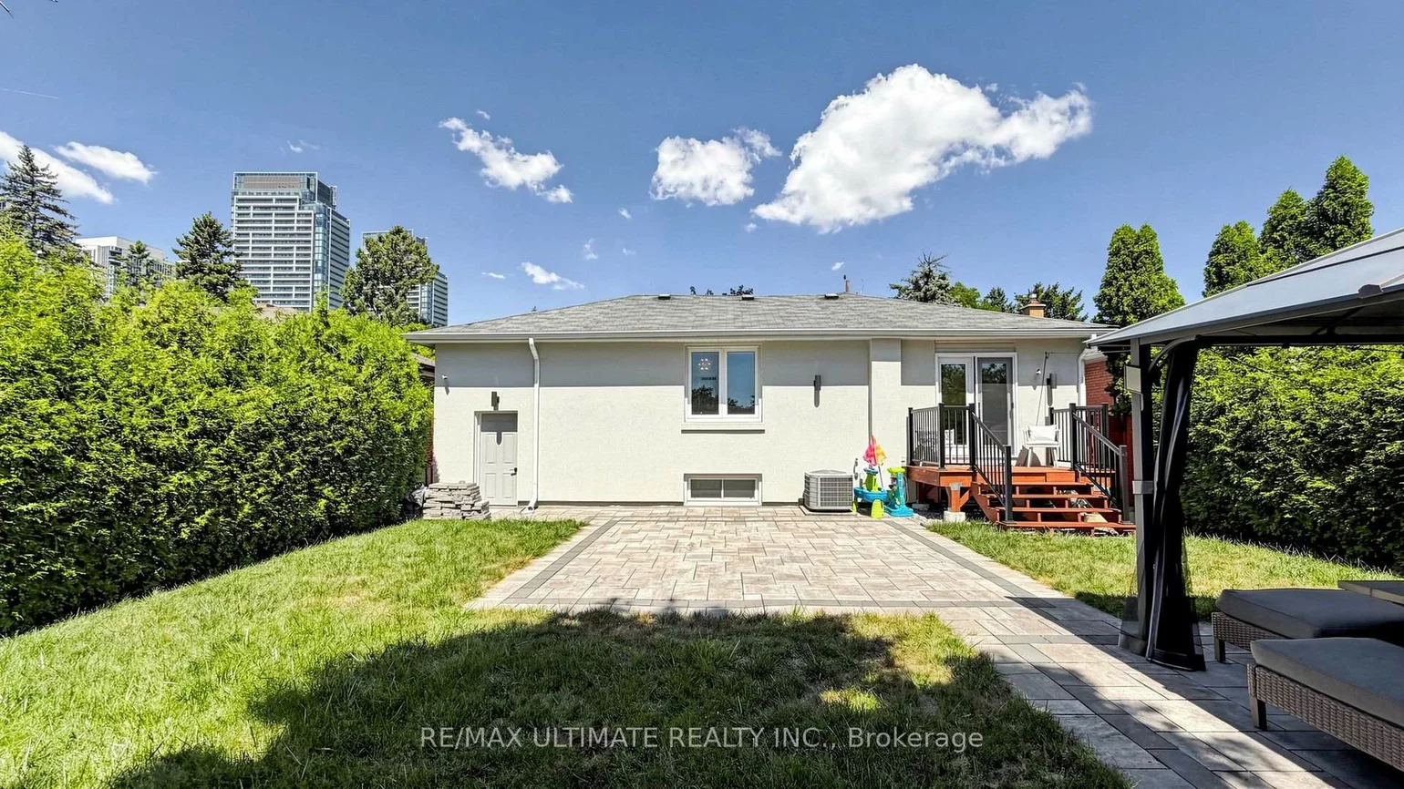 73, Bowerbank, Newtonbrook East, Toronto