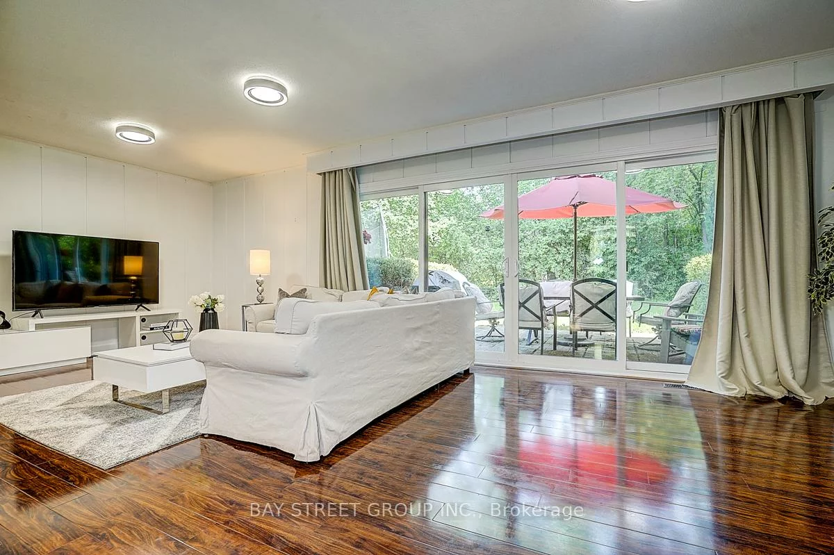 336, Betty Ann, Willowdale West, Toronto