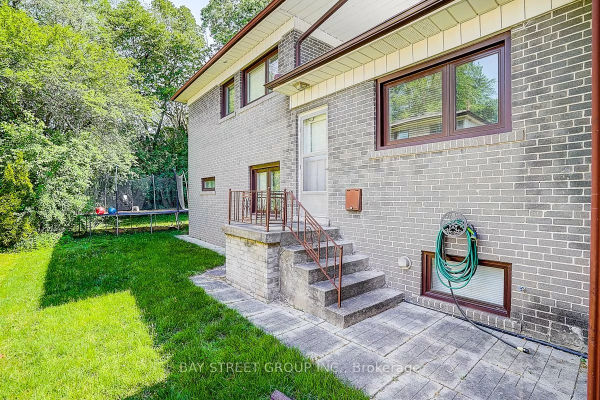 336, Betty Ann, Willowdale West, Toronto