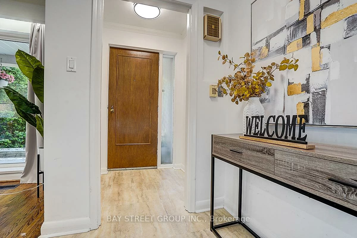 336, Betty Ann, Willowdale West, Toronto