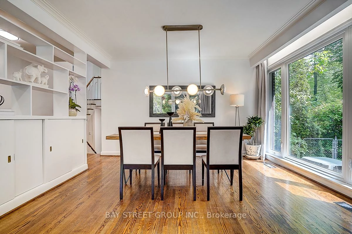 336, Betty Ann, Willowdale West, Toronto