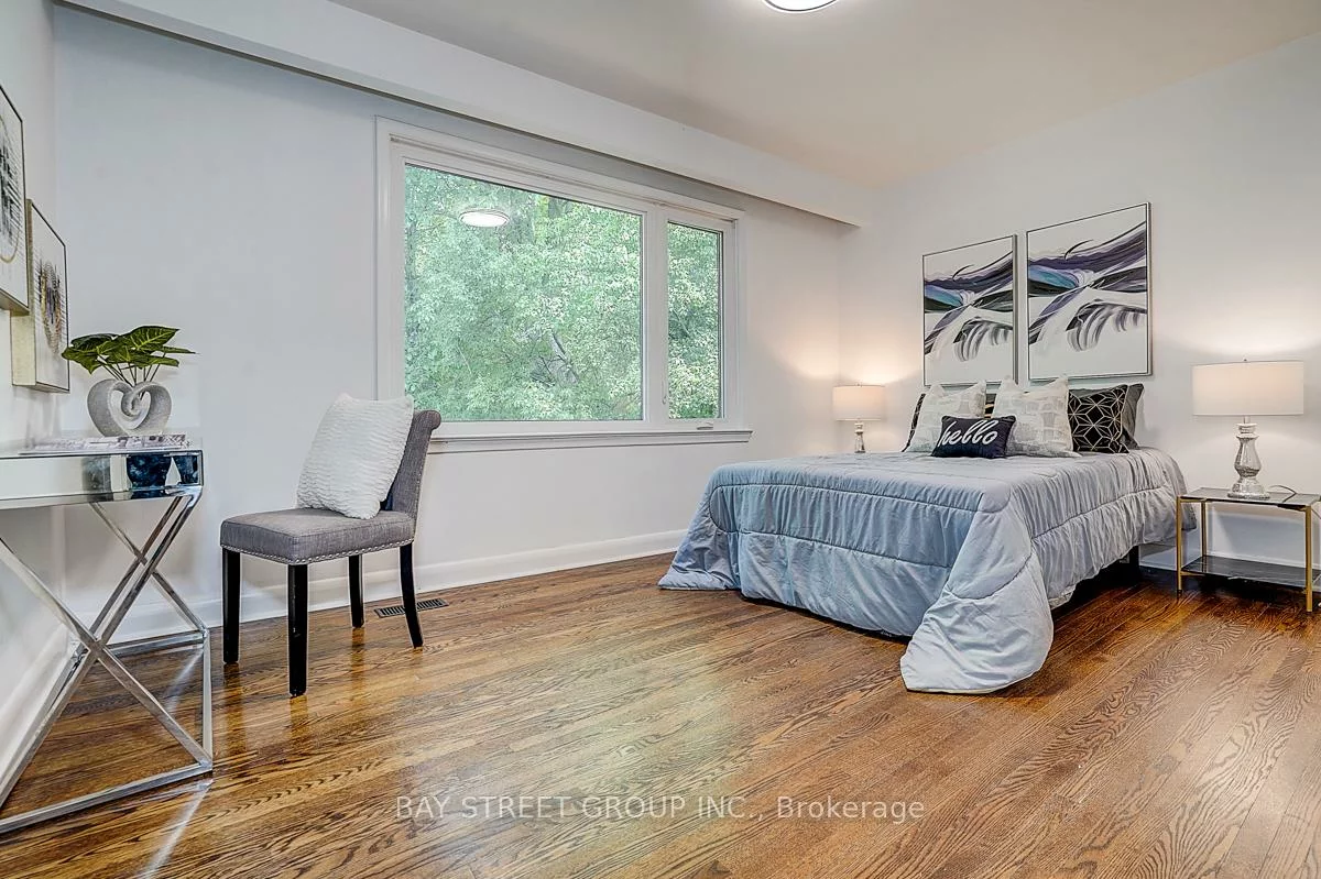 336, Betty Ann, Willowdale West, Toronto