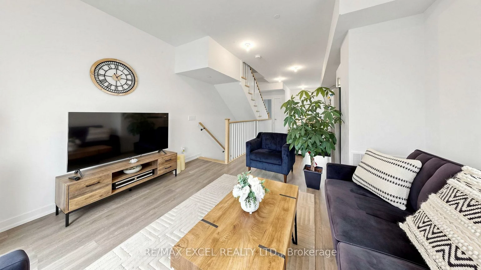 68A, Tisdale, Victoria Village, Toronto