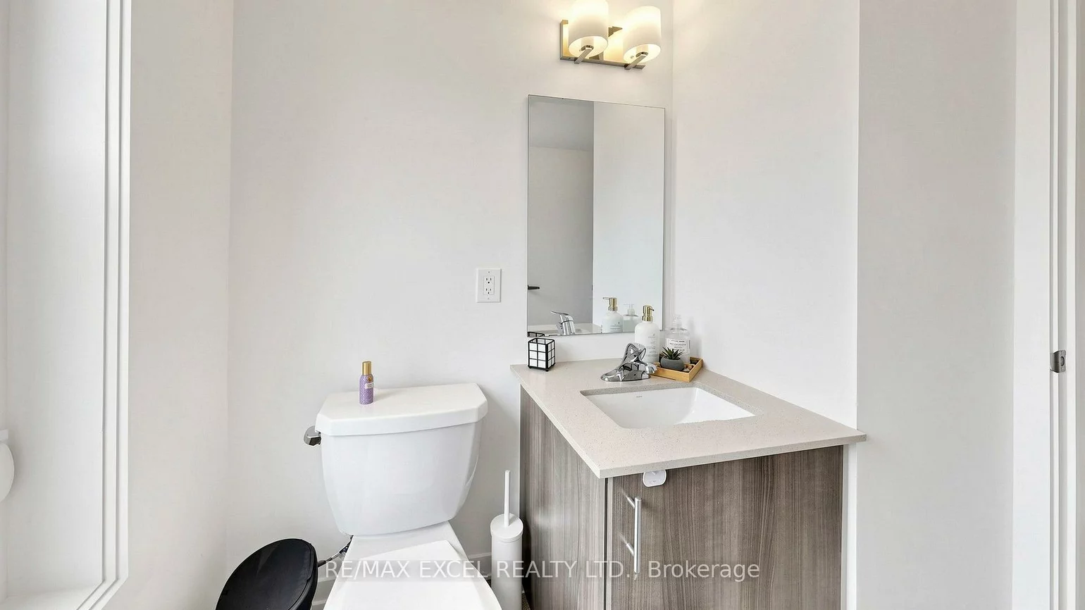 68A, Tisdale, Victoria Village, Toronto