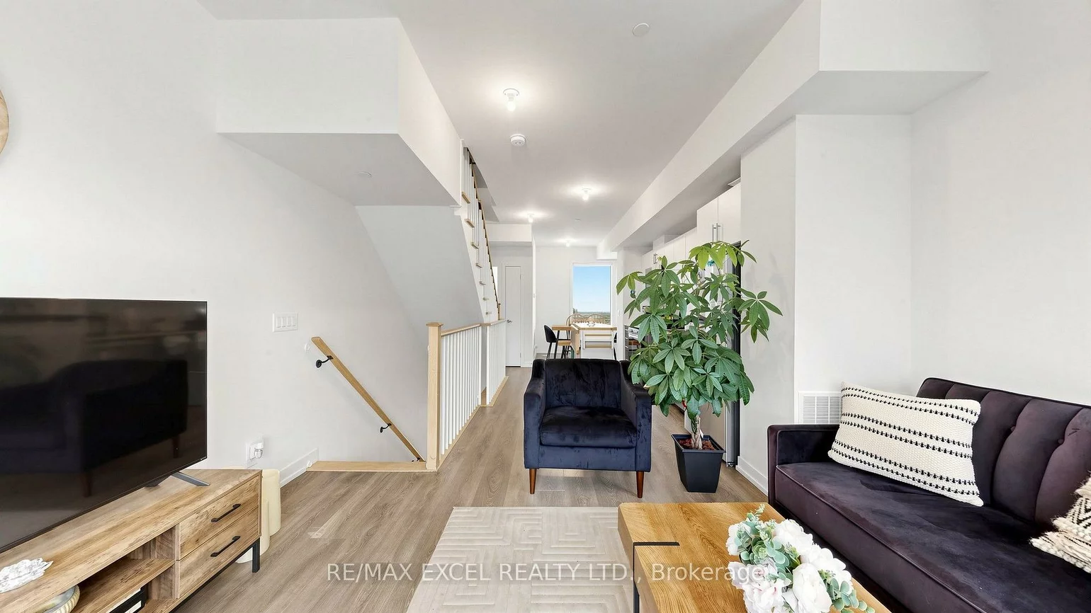68A, Tisdale, Victoria Village, Toronto