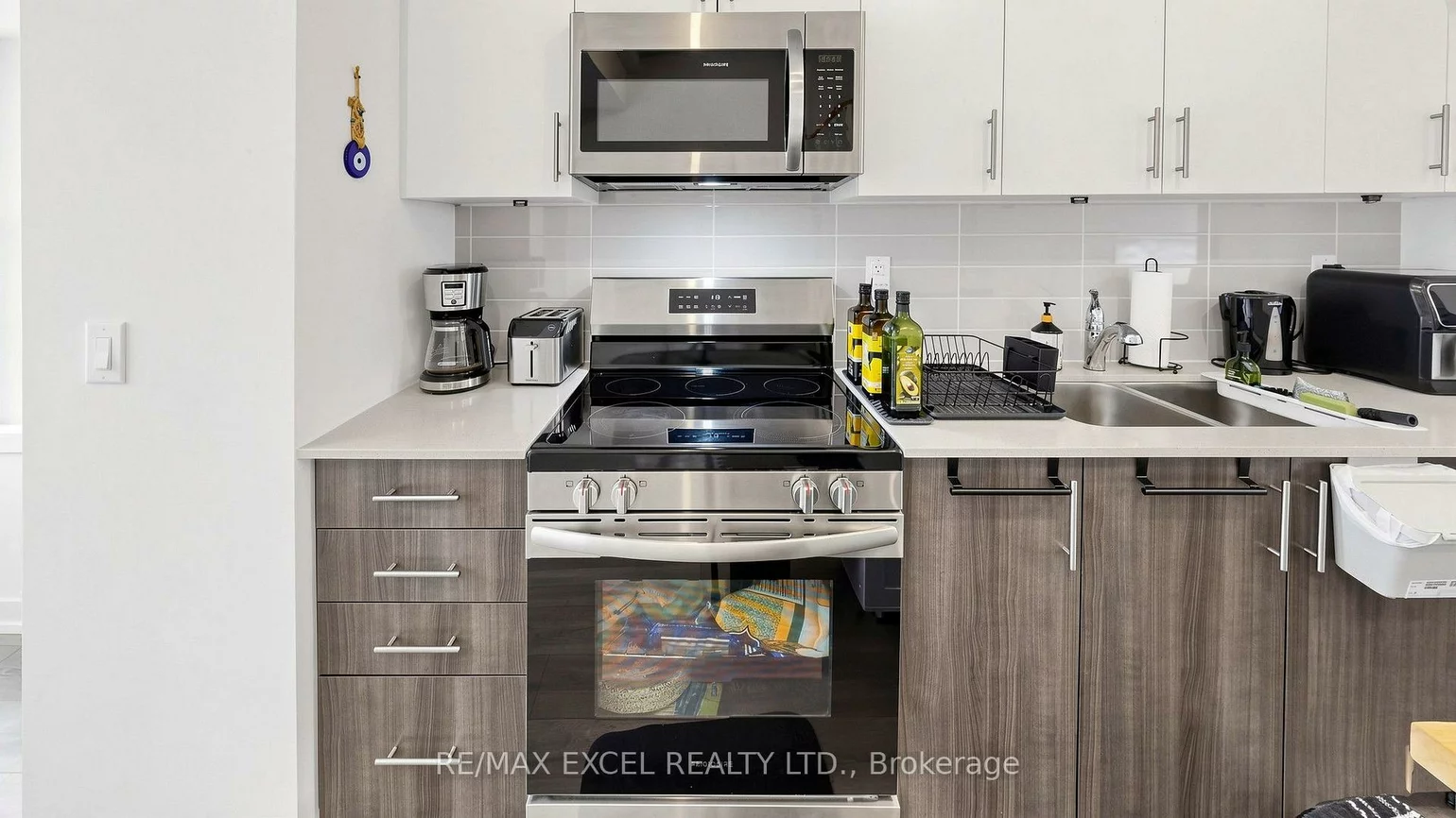 68A, Tisdale, Victoria Village, Toronto