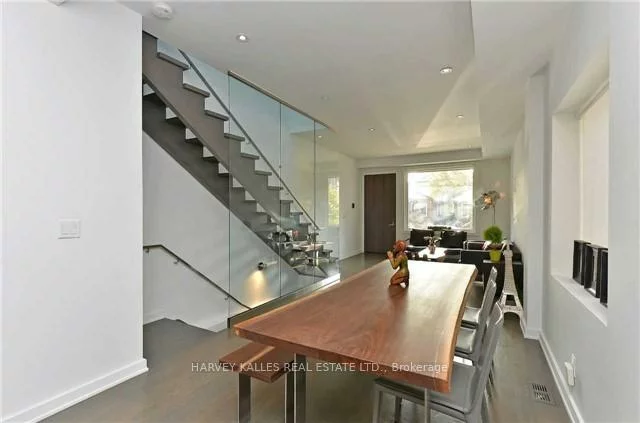 128, Montgomery, Yonge-Eglinton, Toronto