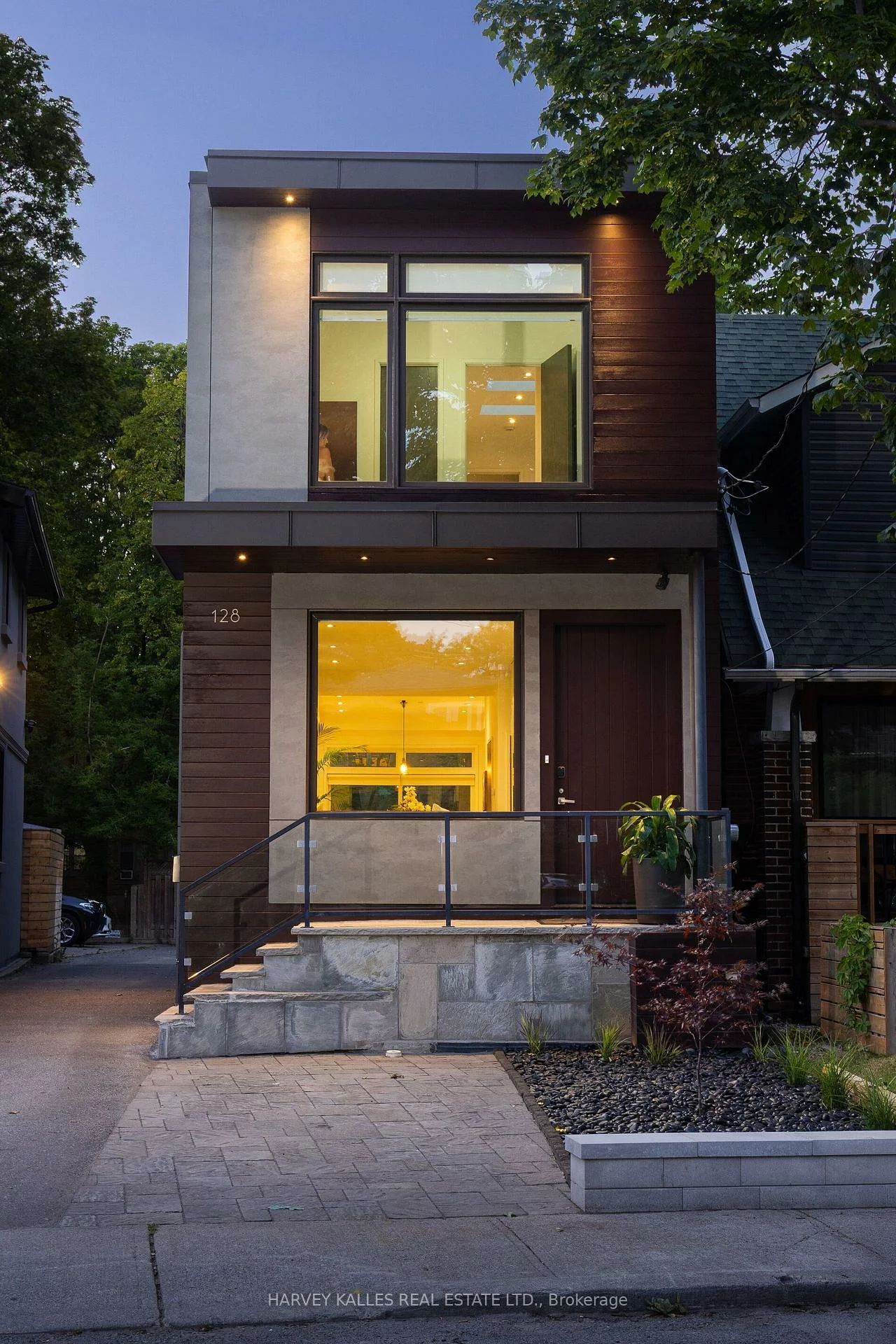 128, Montgomery, Yonge-Eglinton, Toronto