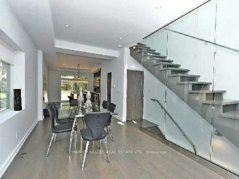 128, Montgomery, Yonge-Eglinton, Toronto