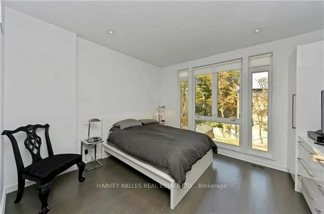 128, Montgomery, Yonge-Eglinton, Toronto