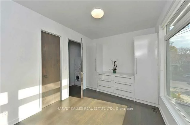 128, Montgomery, Yonge-Eglinton, Toronto