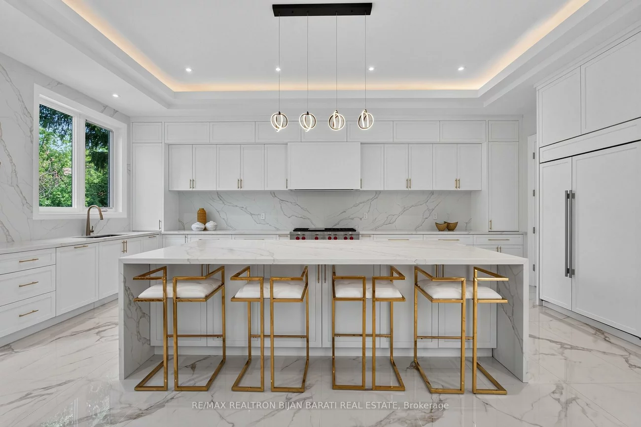 140, Olive, Willowdale East, Toronto