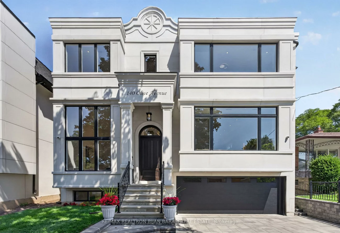 140, Olive, Willowdale East, Toronto