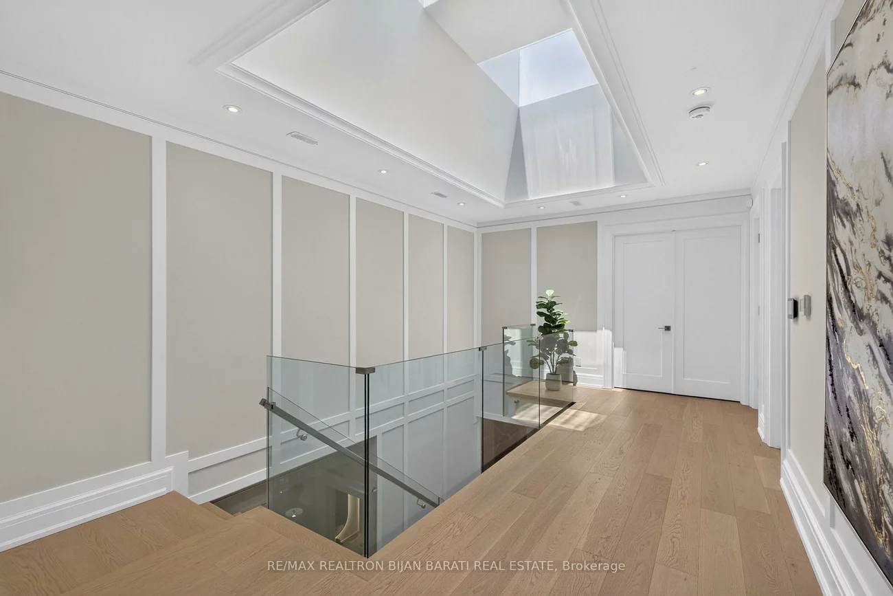 140, Olive, Willowdale East, Toronto