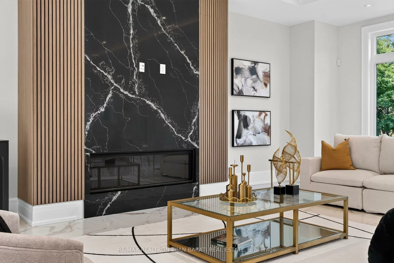 140, Olive, Willowdale East, Toronto